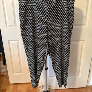 Alfred Dunner Black and White Geometric Trousers